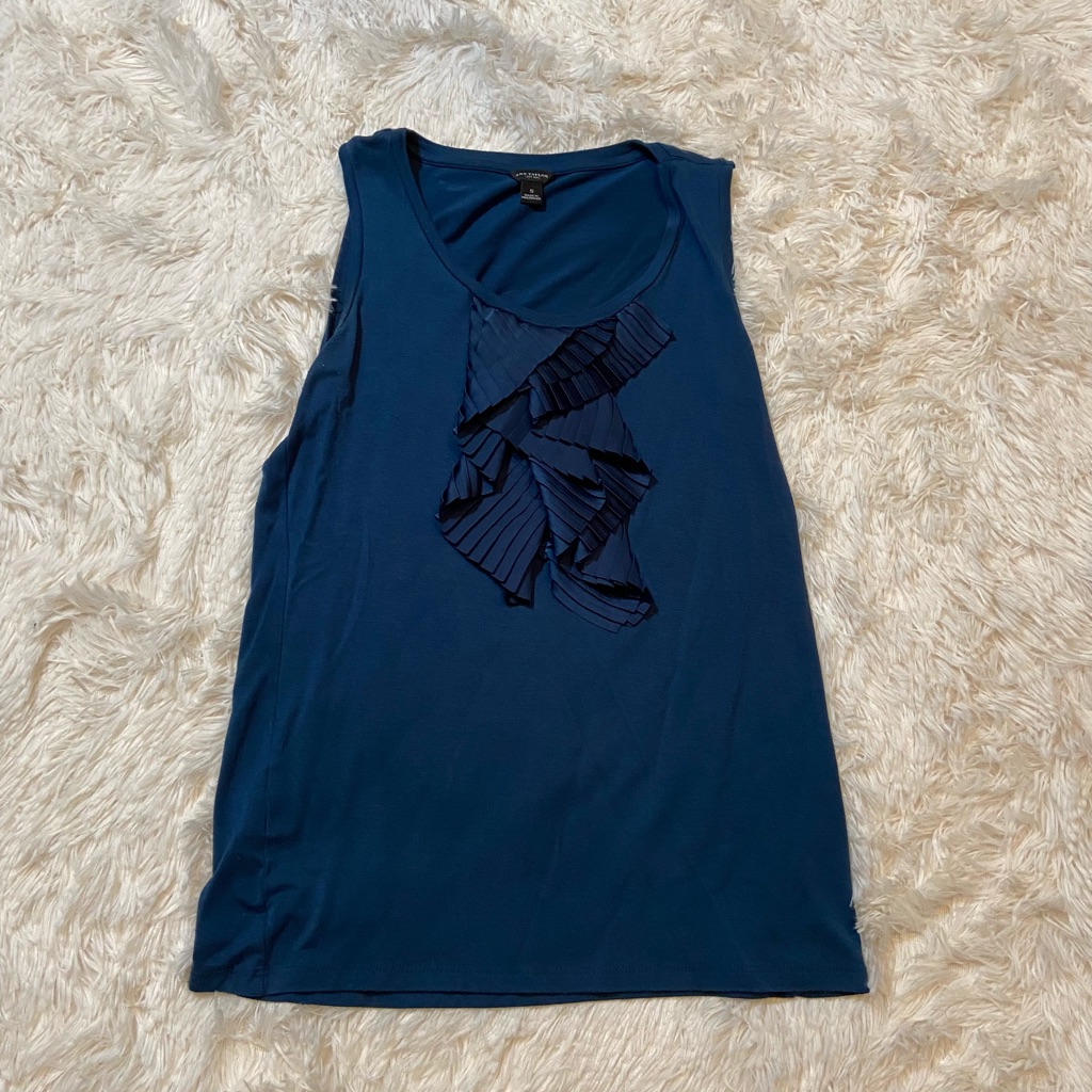 Ann Taylor T Shirt W Details